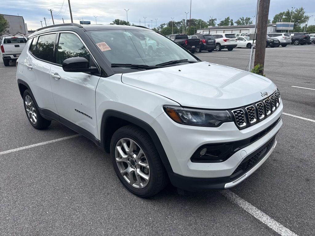 2025 JEEP Compass