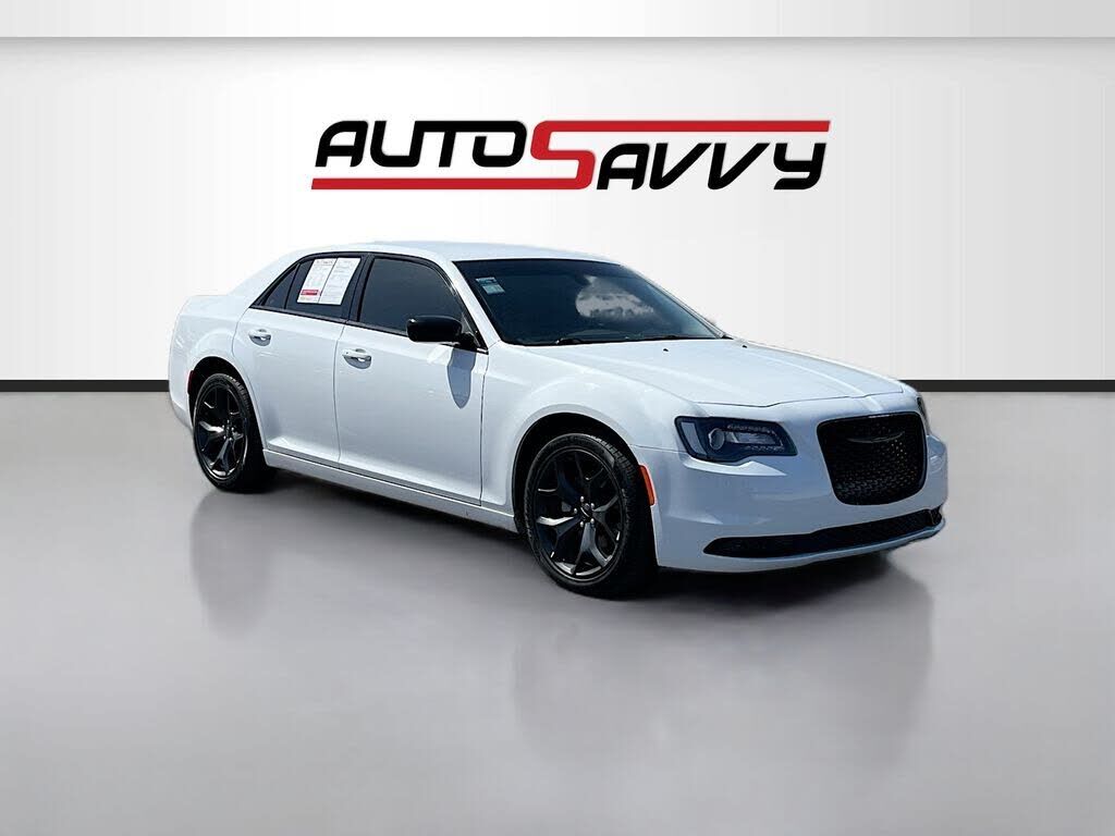 2022 CHRYSLER 300