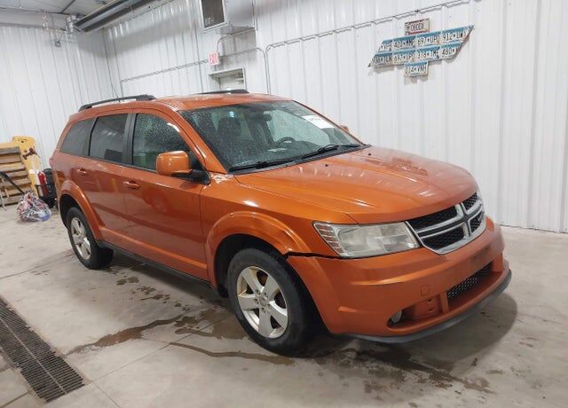 2011 DODGE Journey