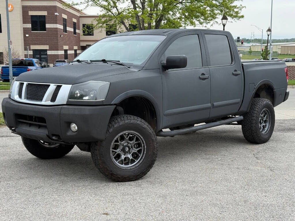 2013 NISSAN Titan