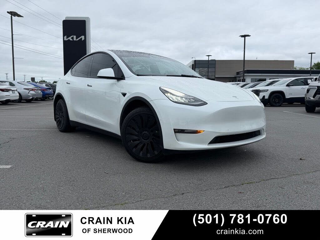2022 TESLA Model Y