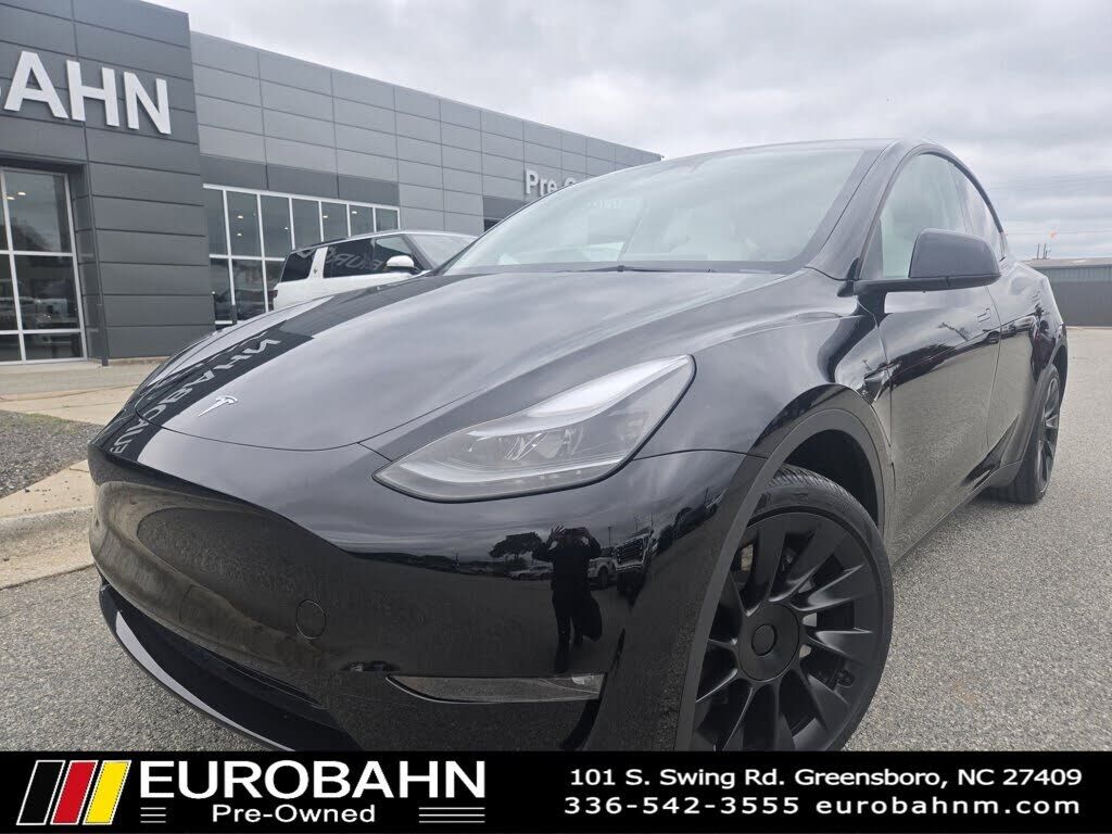2023 TESLA Model Y