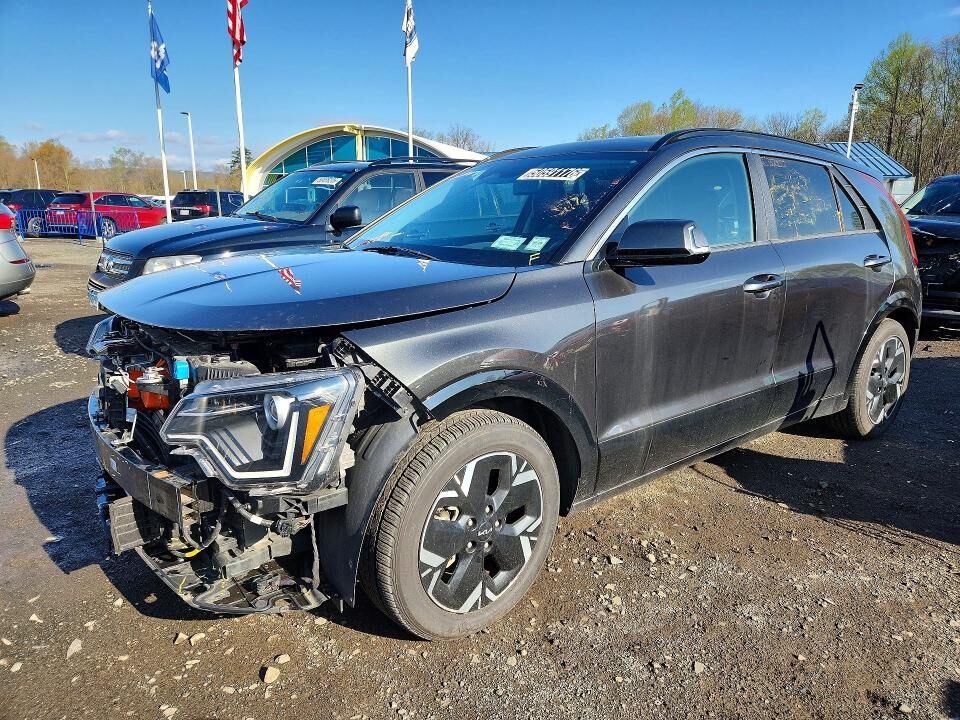 2023 KIA Niro