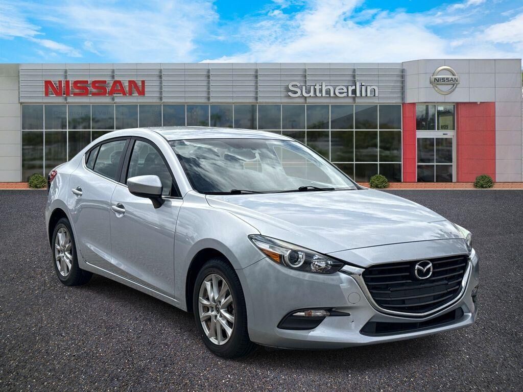 2017 MAZDA Mazda3