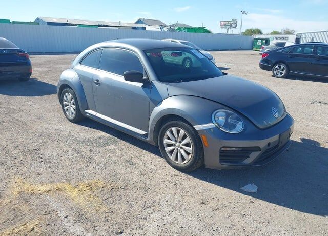 2018 VOLKSWAGEN Beetle