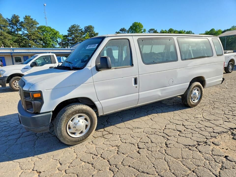 2010 FORD E-350