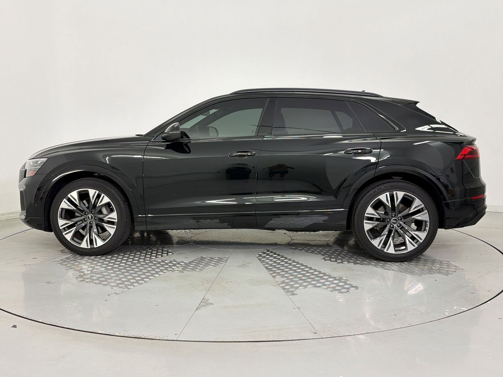 2026 Audi Q8