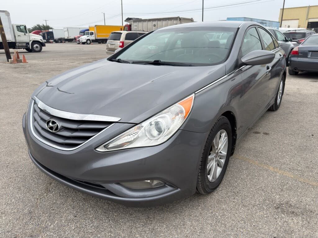 2013 HYUNDAI Sonata