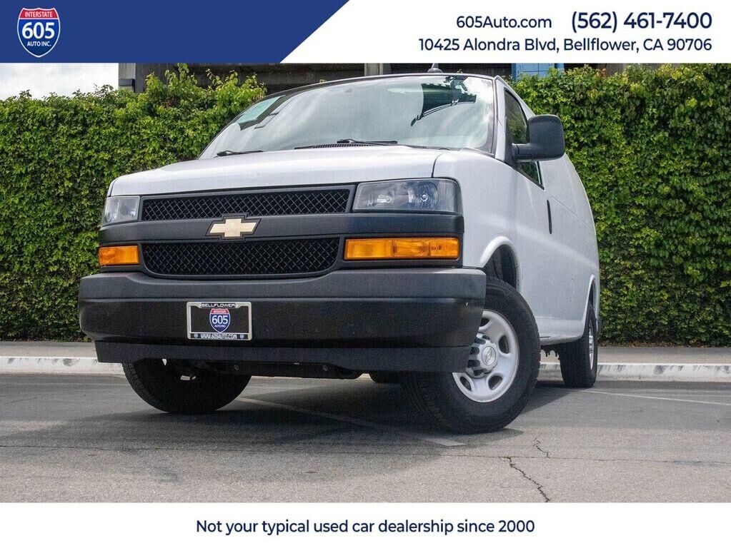 2021 CHEVROLET Express