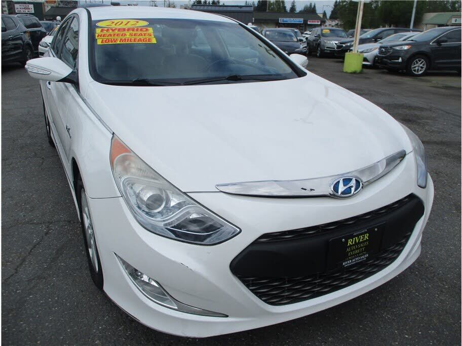 2012 HYUNDAI Sonata