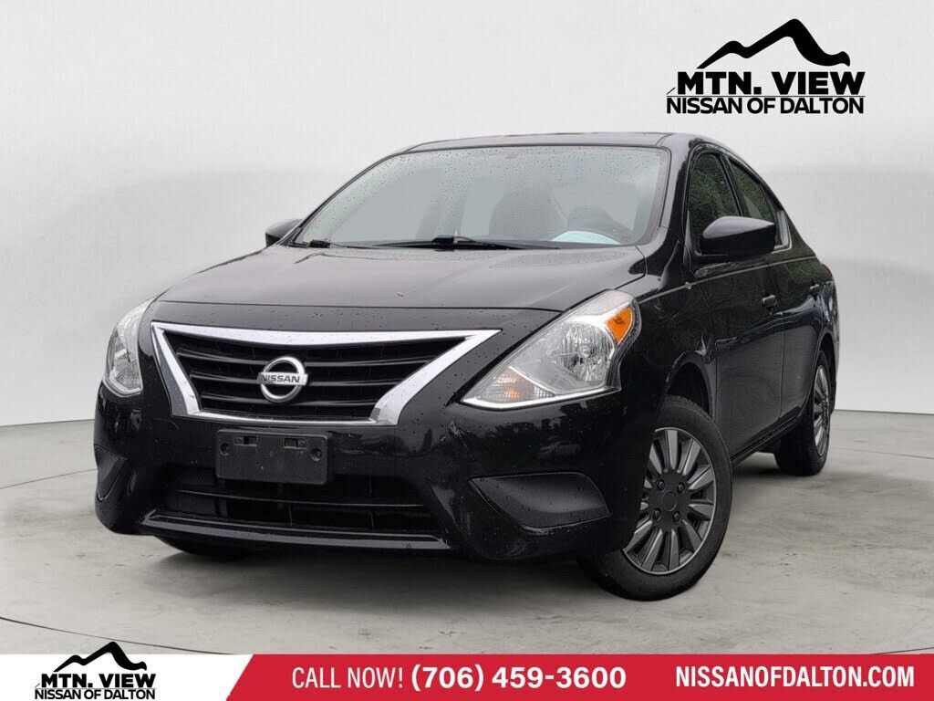 2017 NISSAN Versa