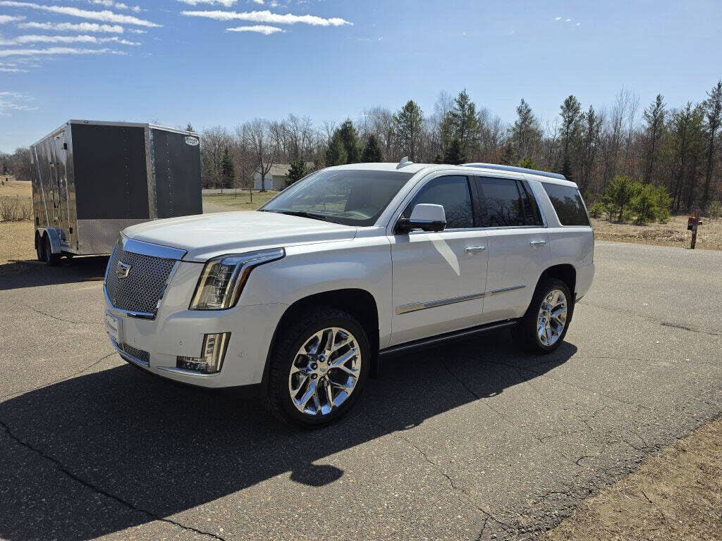 2019 CADILLAC Escalade