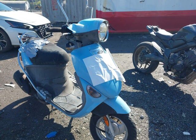2010 GENUINE SCOOTERS Buddy 50