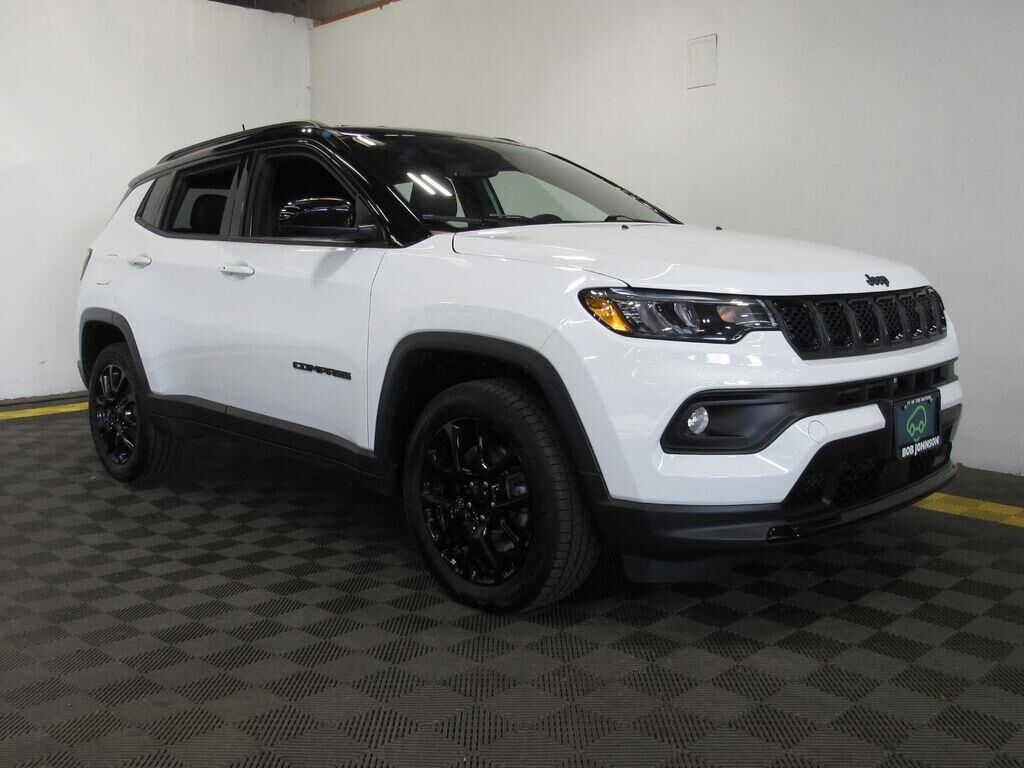 2023 JEEP Compass