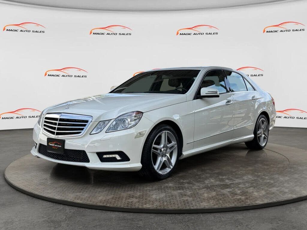 2011 MERCEDES-BENZ E-Class