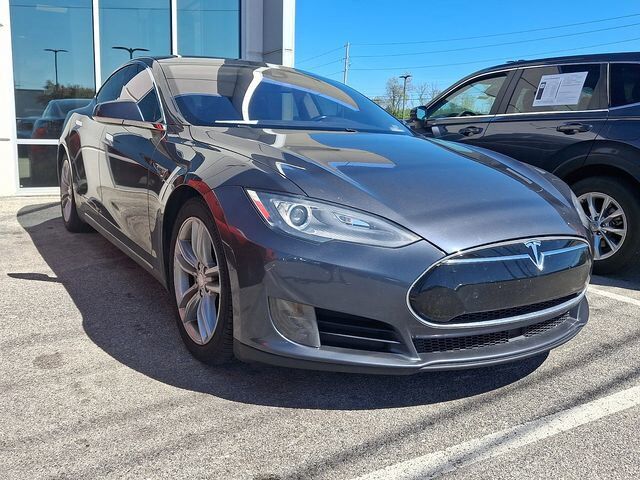 2016 TESLA Model S