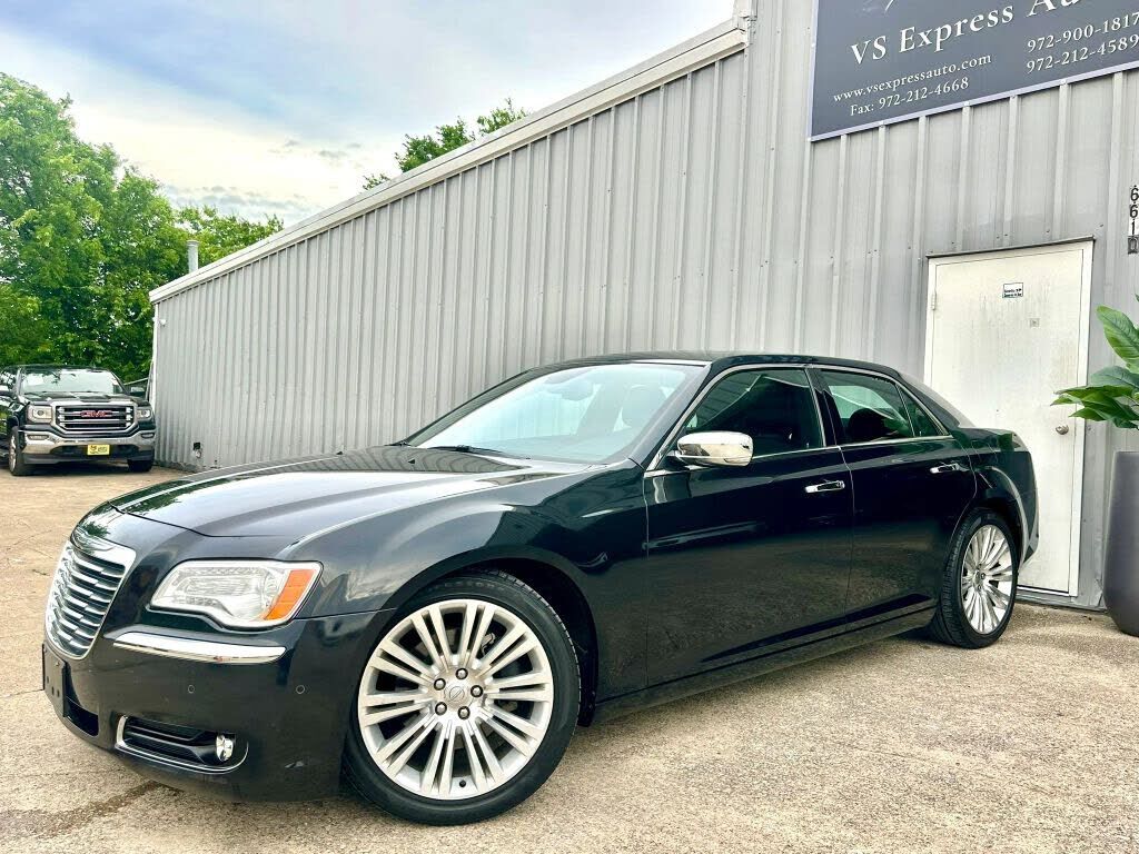 2013 CHRYSLER 300