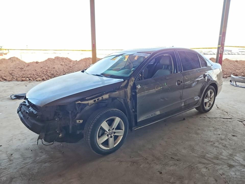 2013 VOLKSWAGEN Jetta