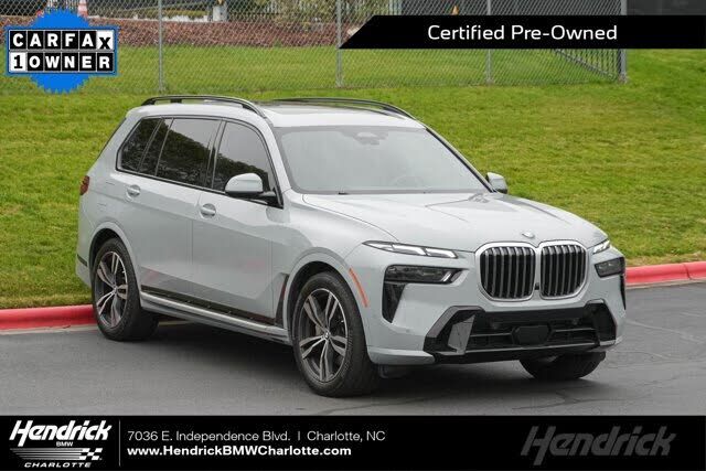 2023 BMW X7