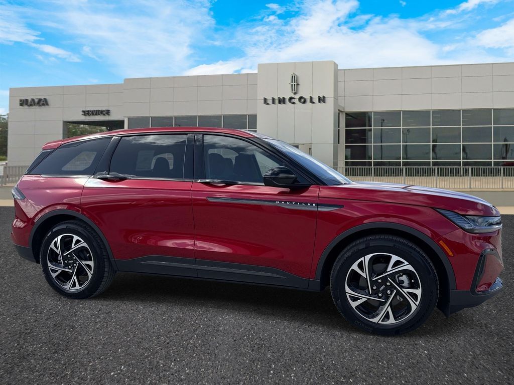2026 LINCOLN Nautilus