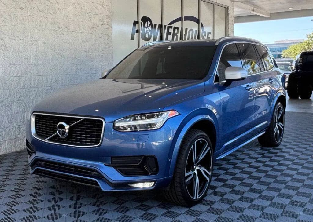 2019 VOLVO XC90