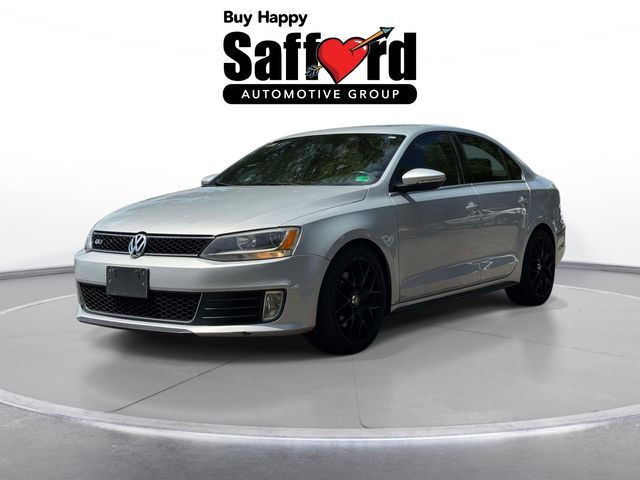2013 VOLKSWAGEN Jetta