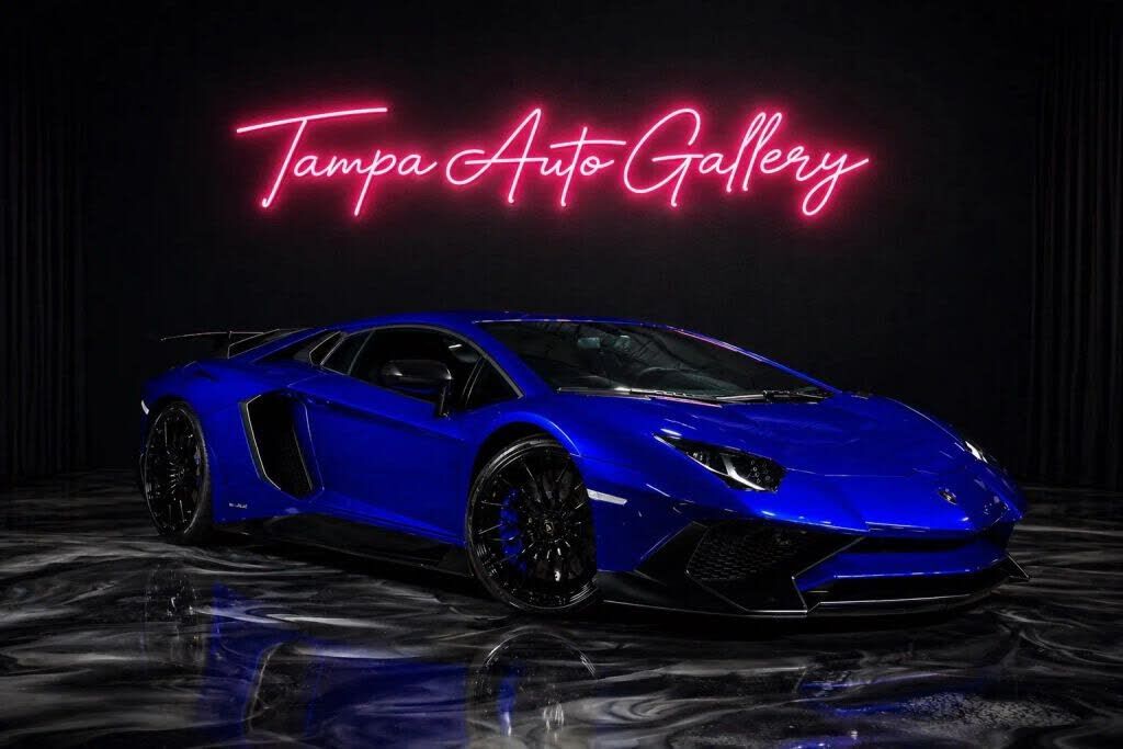 2016 LAMBORGHINI Aventador