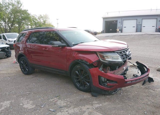 2017 FORD Explorer