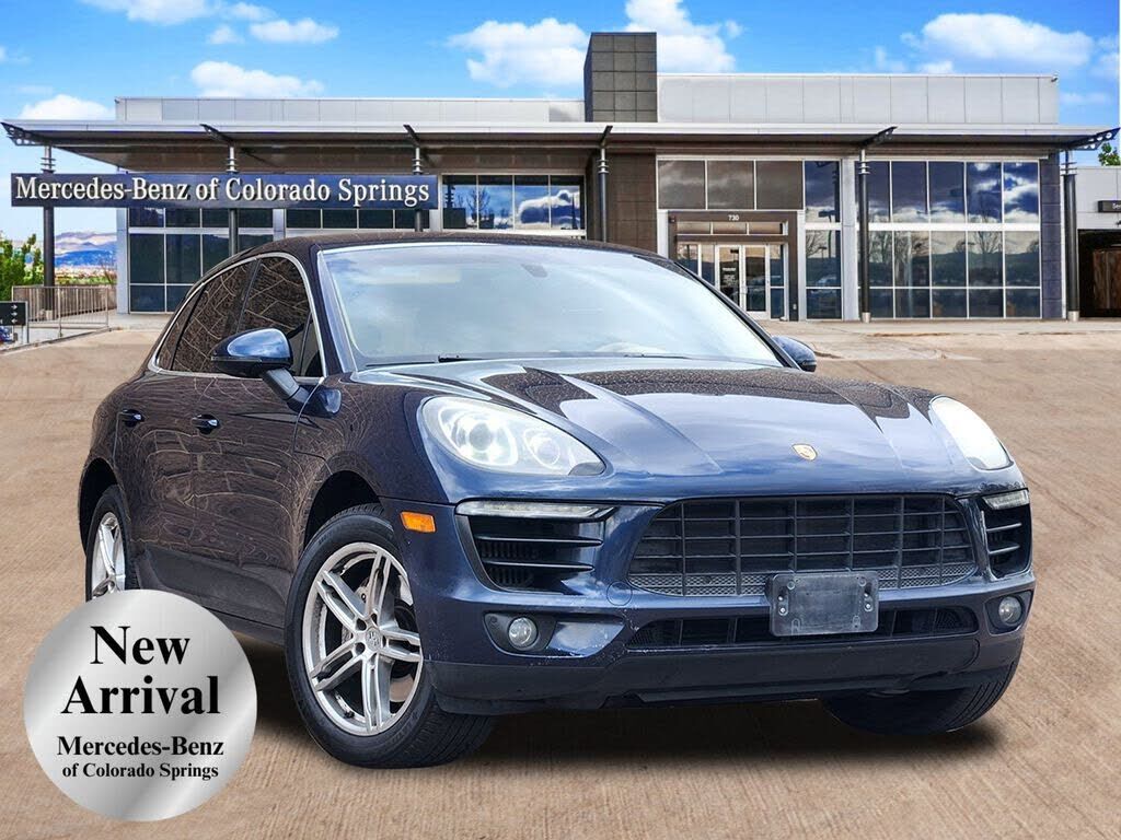 2015 PORSCHE Macan