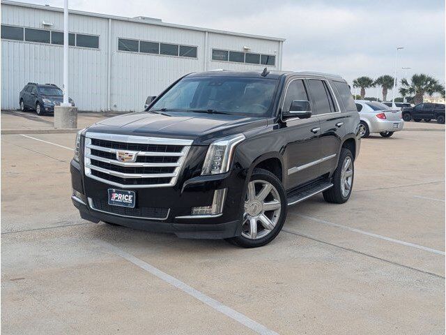 2017 CADILLAC Escalade