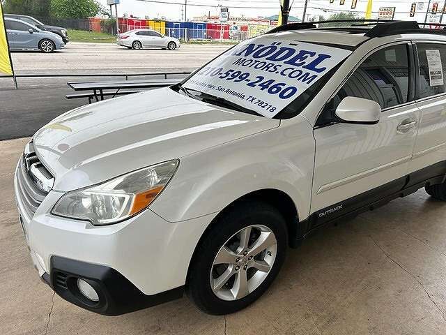 2013 SUBARU Outback
