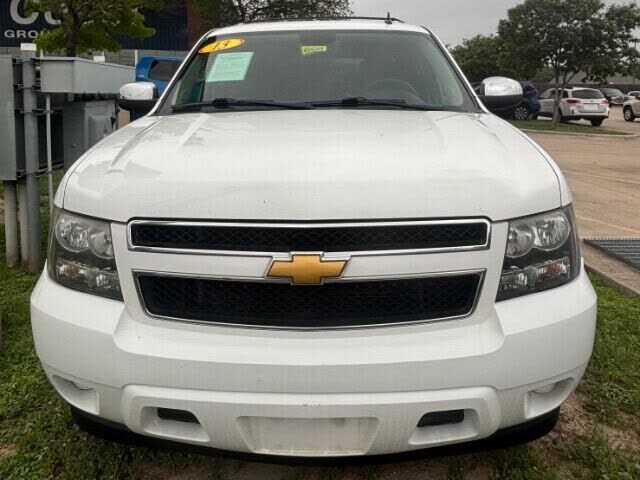 2013 CHEVROLET Suburban