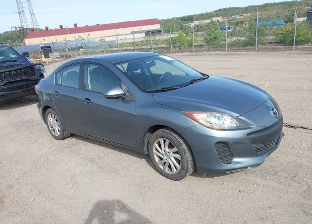 2012 MAZDA Mazda3