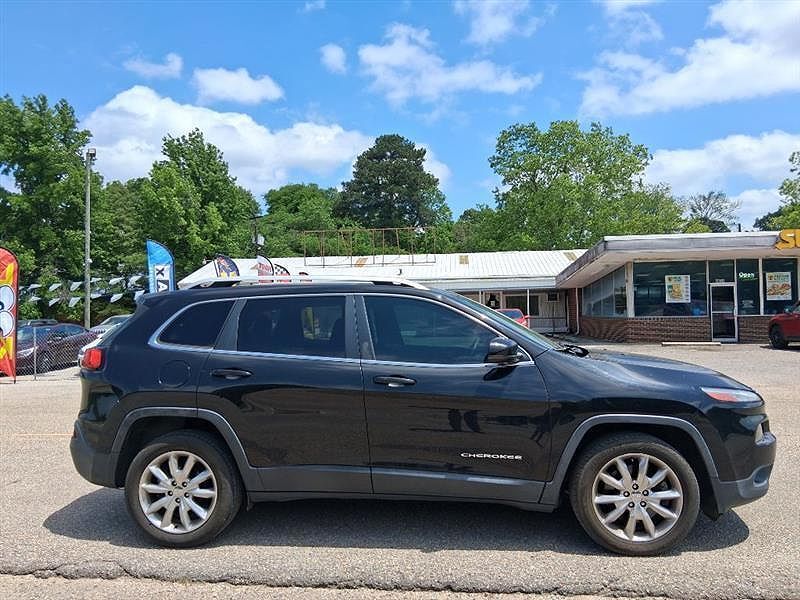 2017 JEEP Cherokee