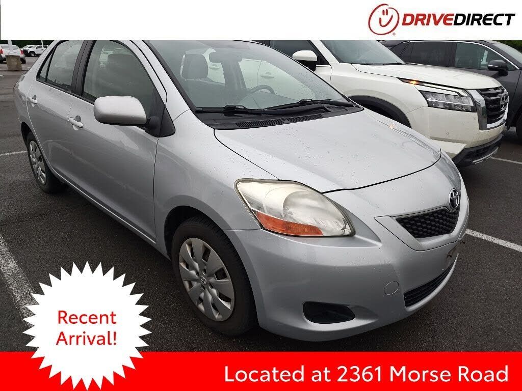 2010 TOYOTA Yaris