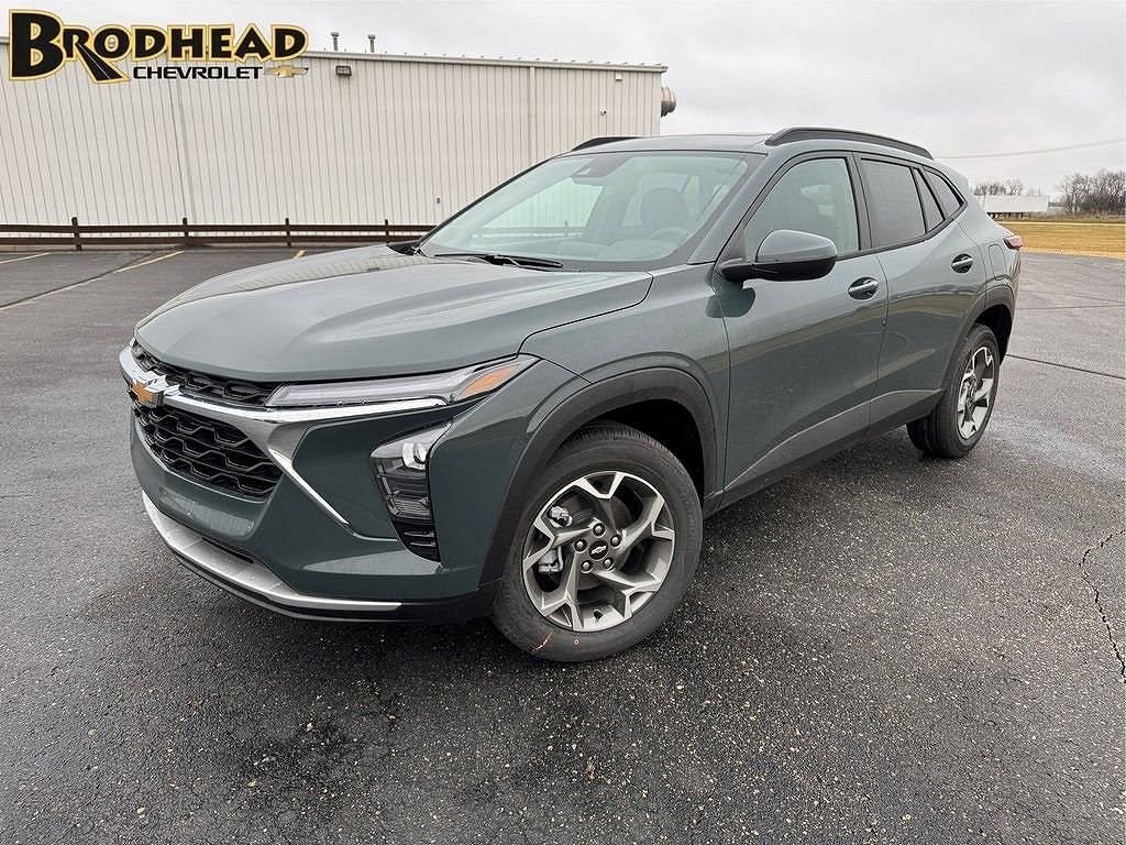 2026 CHEVROLET Trax