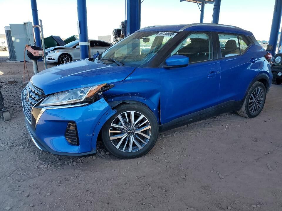 2021 NISSAN Kicks