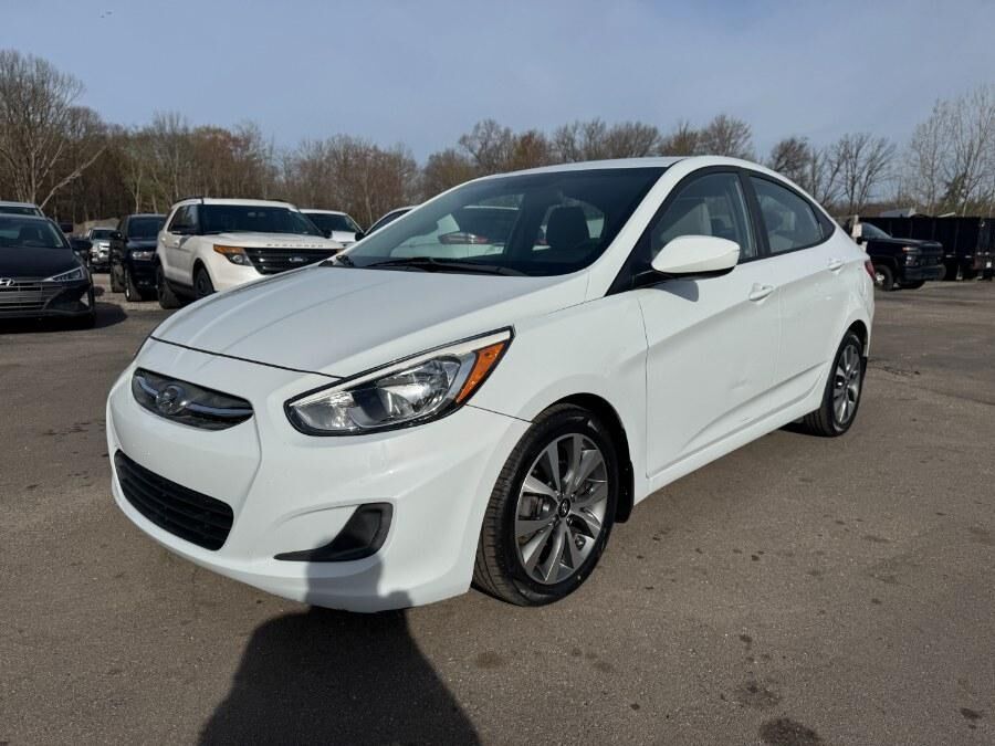 2017 HYUNDAI Accent
