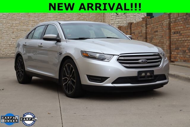 2017 FORD Taurus