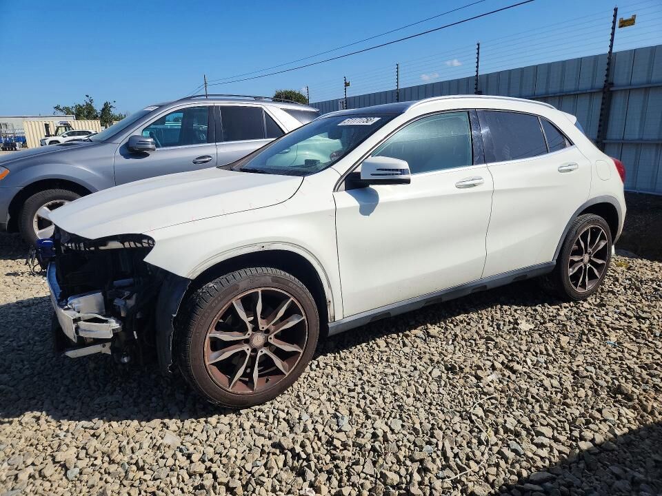 2016 MERCEDES-BENZ GLA-Class