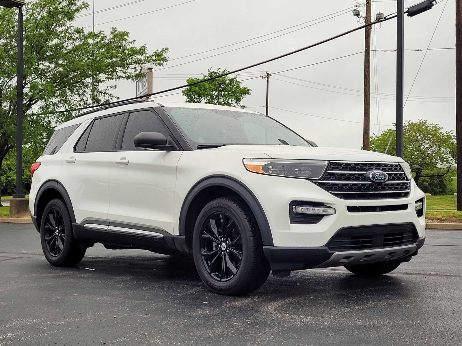2023 FORD Explorer