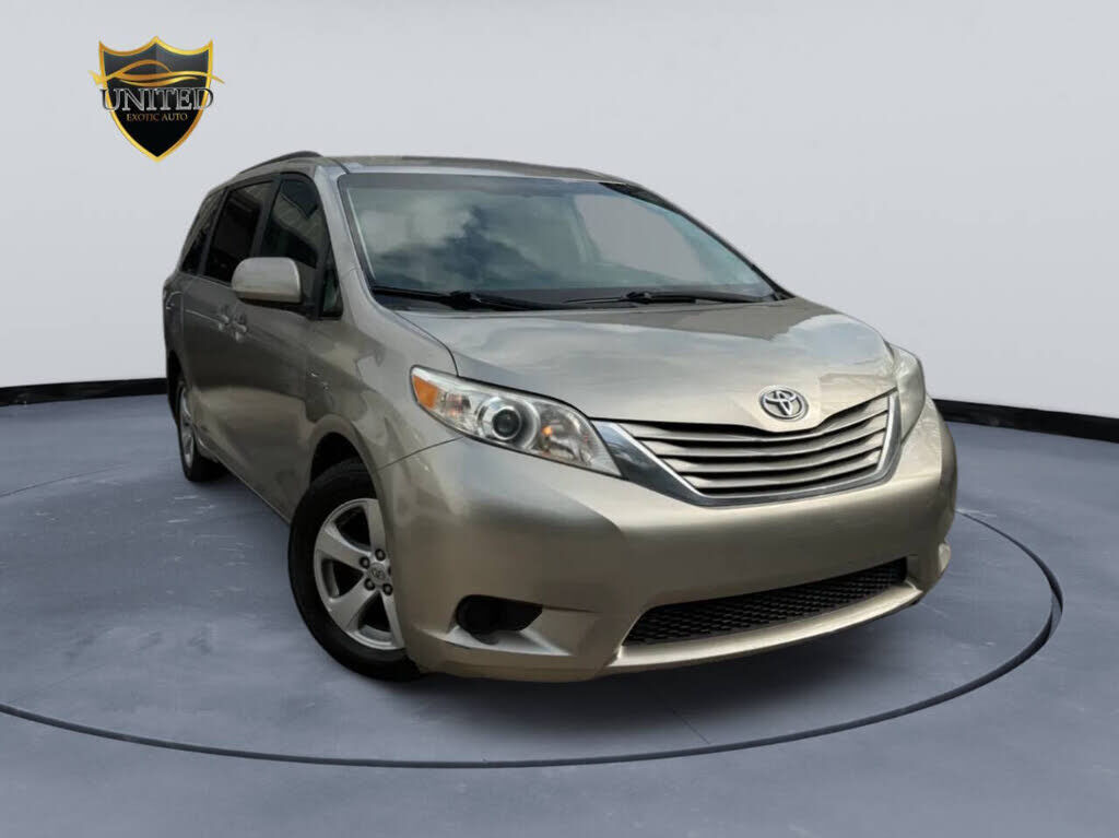 2015 TOYOTA Sienna