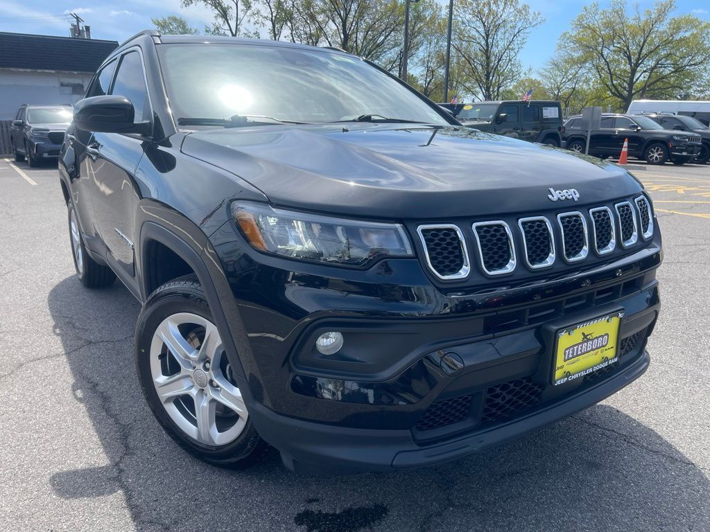 2023 JEEP Compass