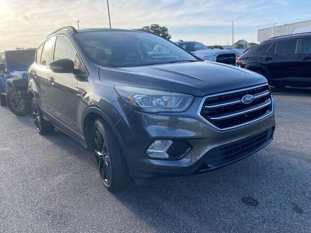 2017 FORD Escape
