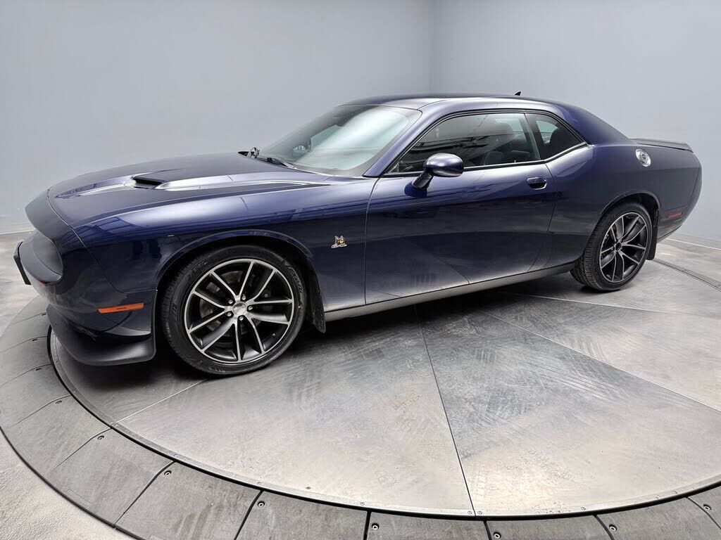 2016 DODGE Challenger