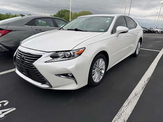 2018 LEXUS ES
