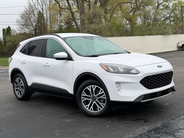 2020 FORD Escape