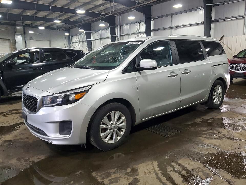 2016 KIA Sedona