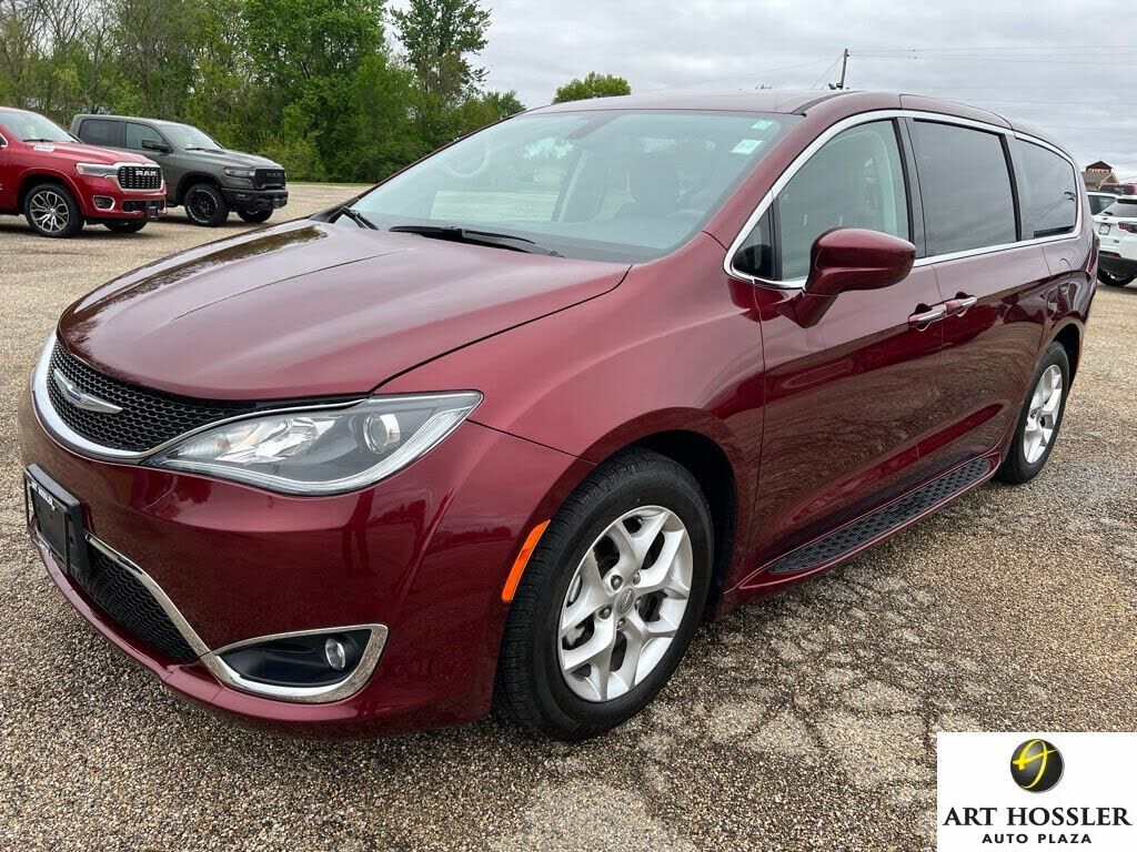 2020 CHRYSLER Pacifica
