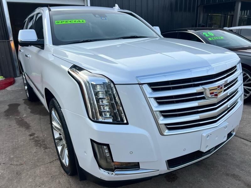 2017 CADILLAC Escalade